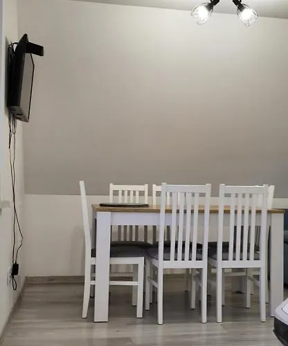 Apartment Dwa Deby Bozkow