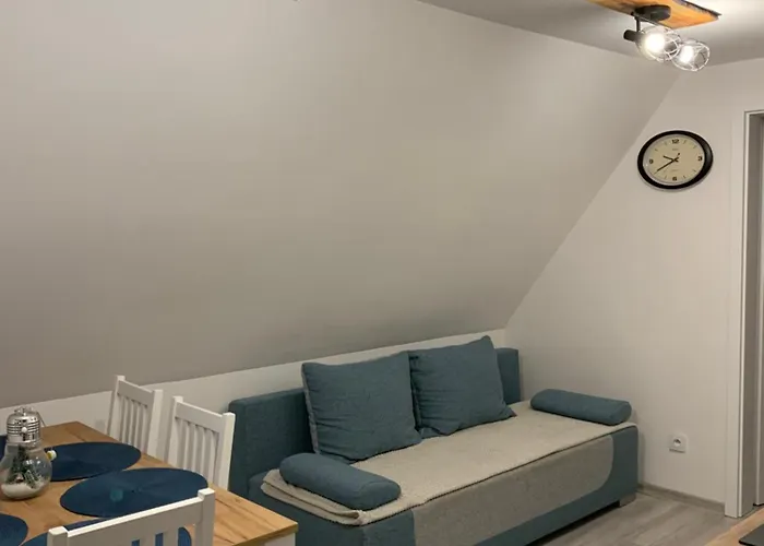 Apartment Dwa Deby Bozkow